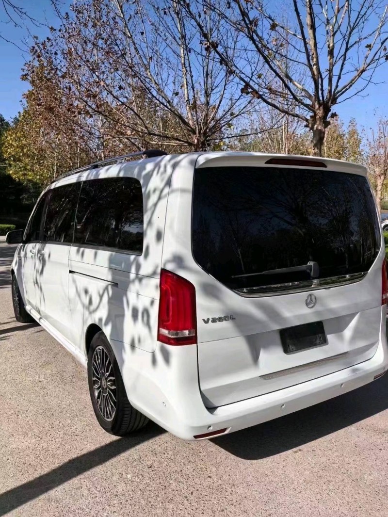 东营20年奔驰V7