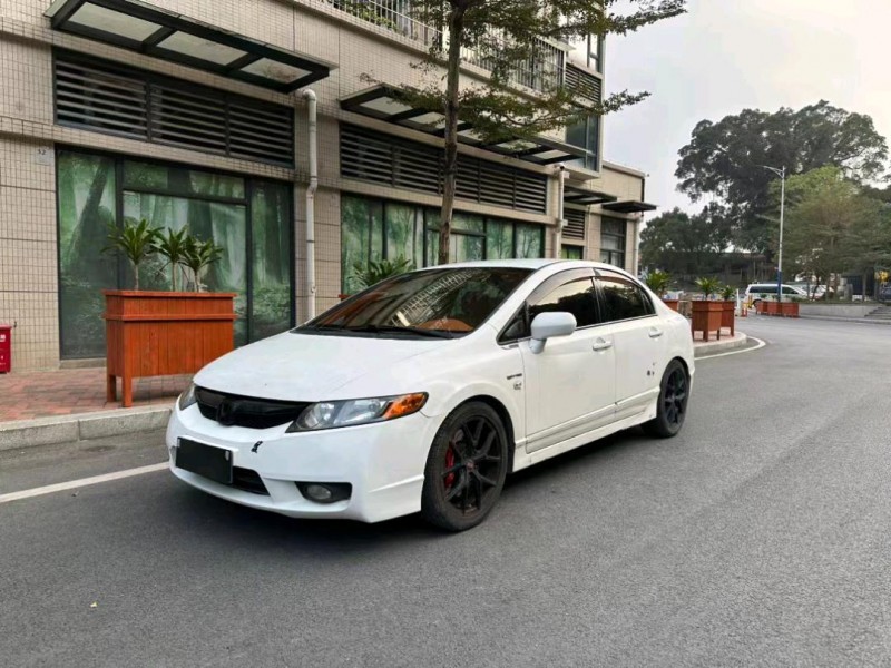 广州11年本田思域2