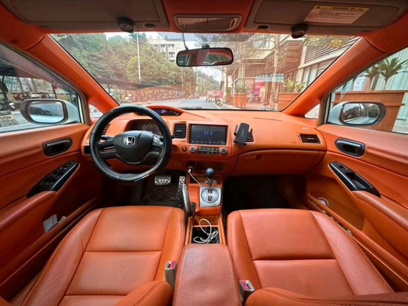 广州11年本田思域5