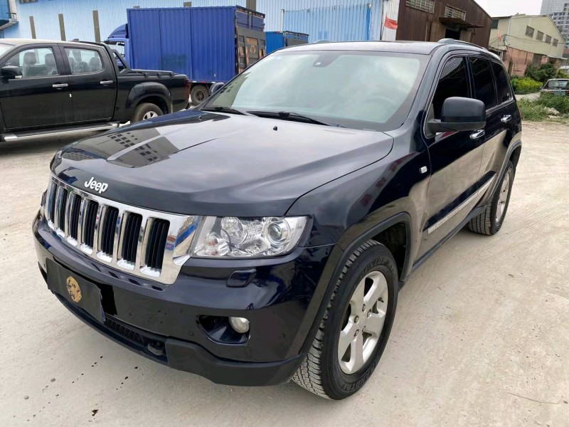 广州13年Jeep大切诺基3