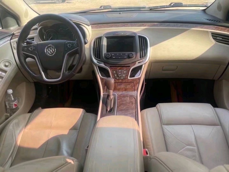 枣庄15年别克君越5