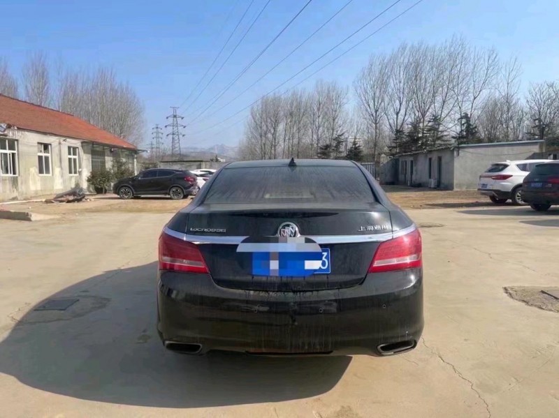 枣庄15年别克君越9