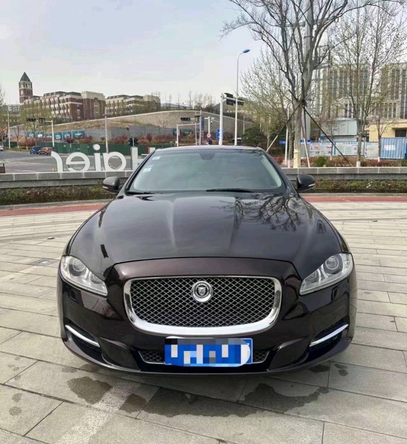 枣庄13年捷豹XJL1