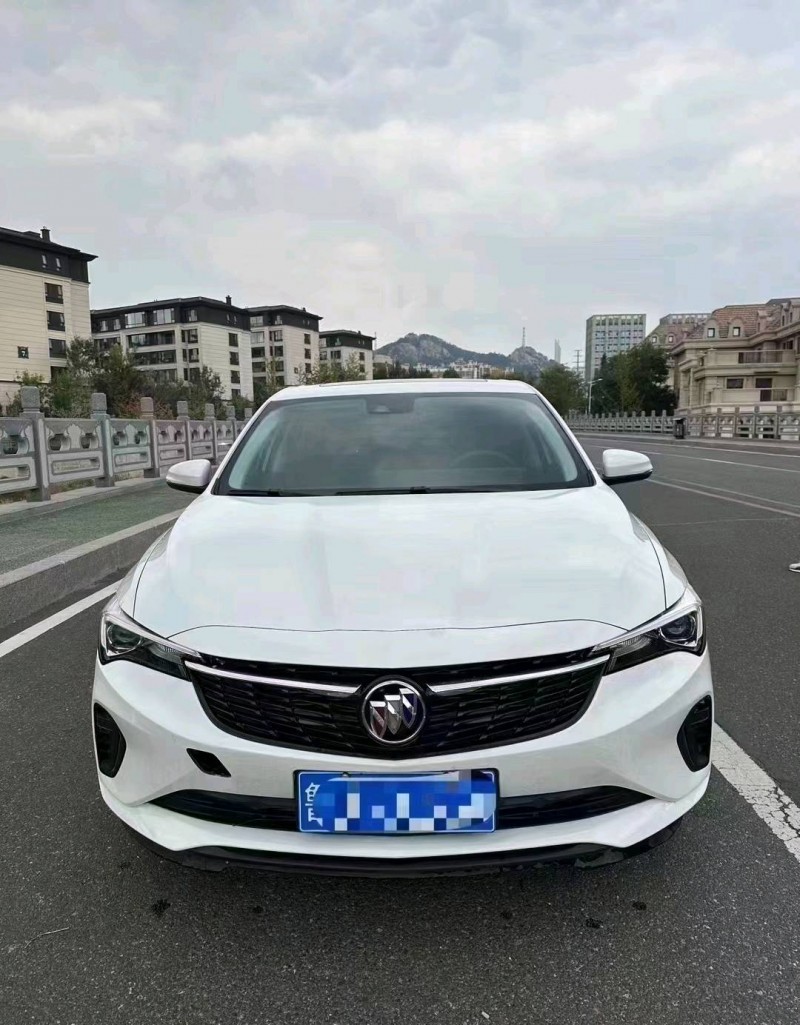 东营23年别克威朗1