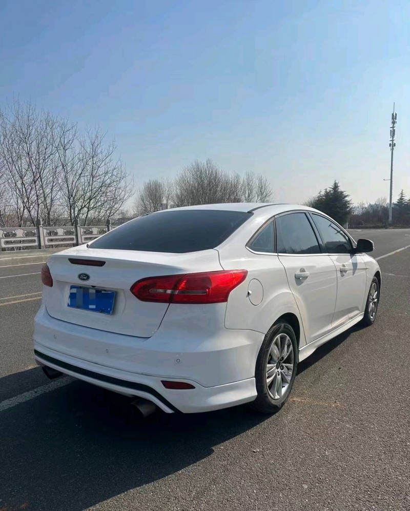 枣庄16年福特福克斯4