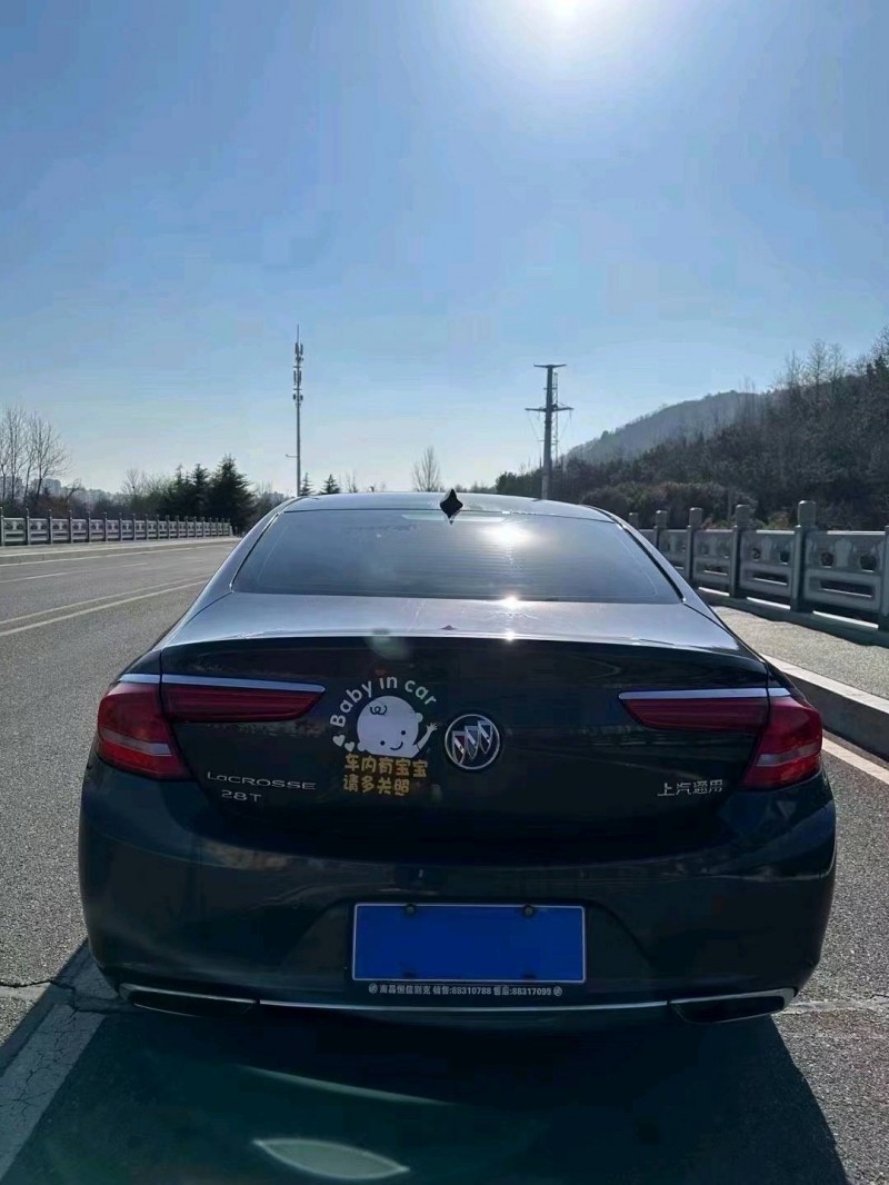 枣庄17年别克君越9