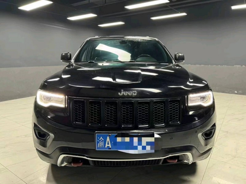 成都15年Jeep大切诺基1