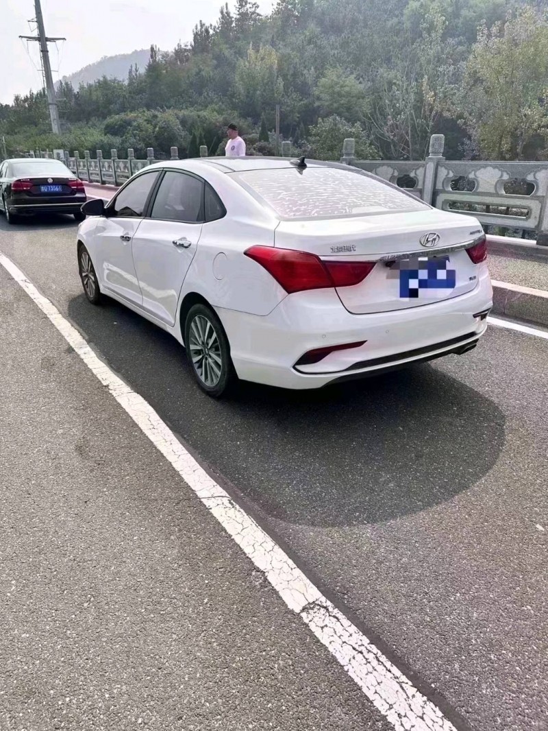 东营17年现代名图6