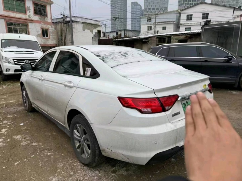 珠海23年吉利帝豪EV5