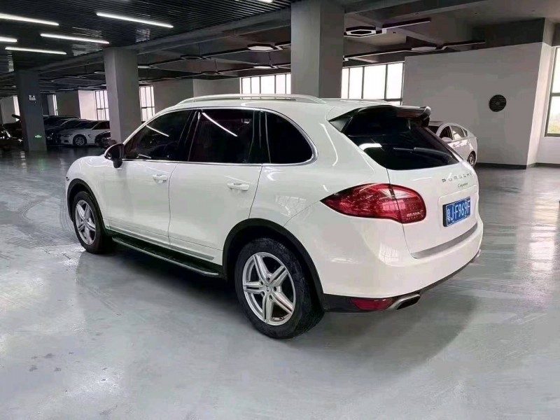 苏州13年保时捷卡宴2