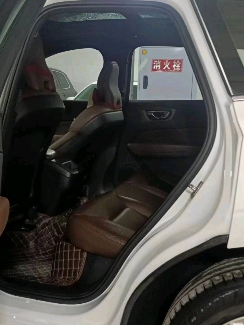 枣庄20年沃尔沃XC608
