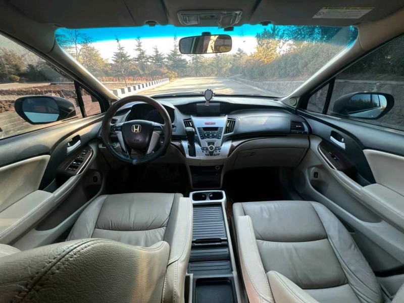 青岛13年本田奥德赛4