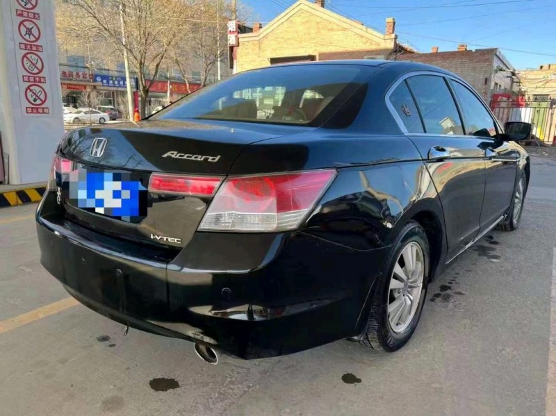 东营11年本田雅阁3