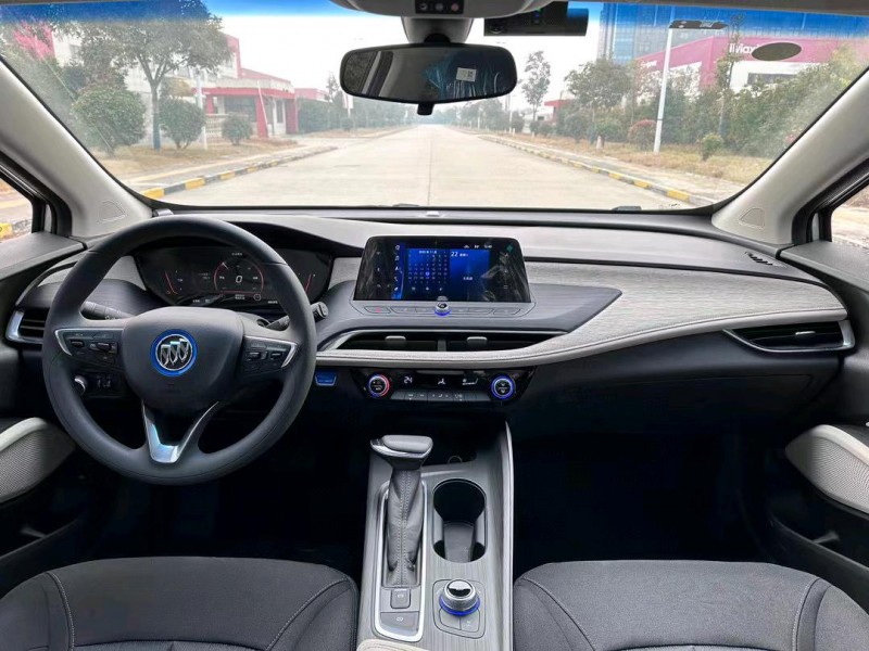 盐城23年别克微蓝5