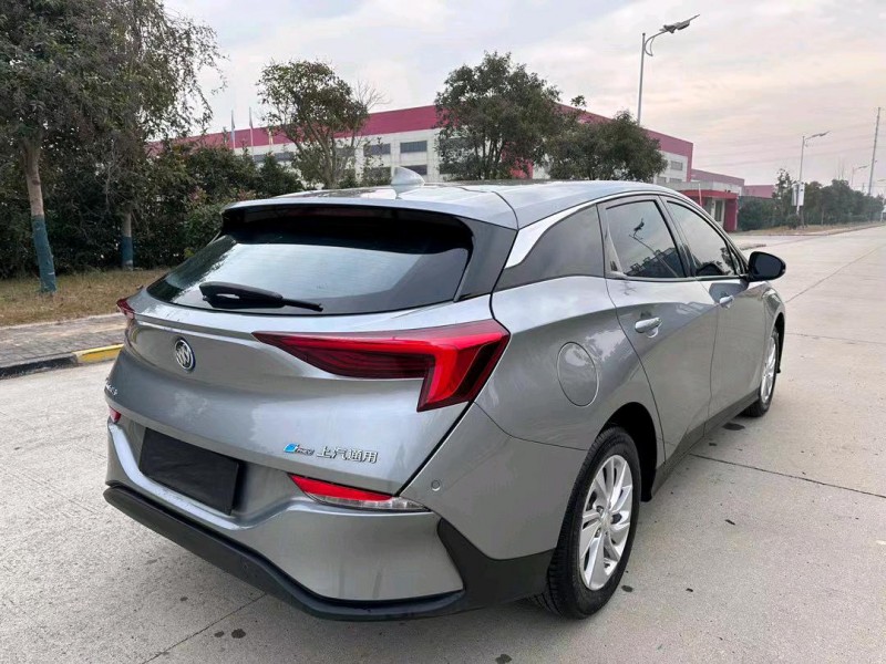 盐城23年别克微蓝8