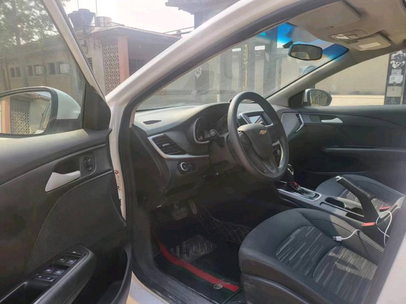 保定19年雪佛兰科沃兹6