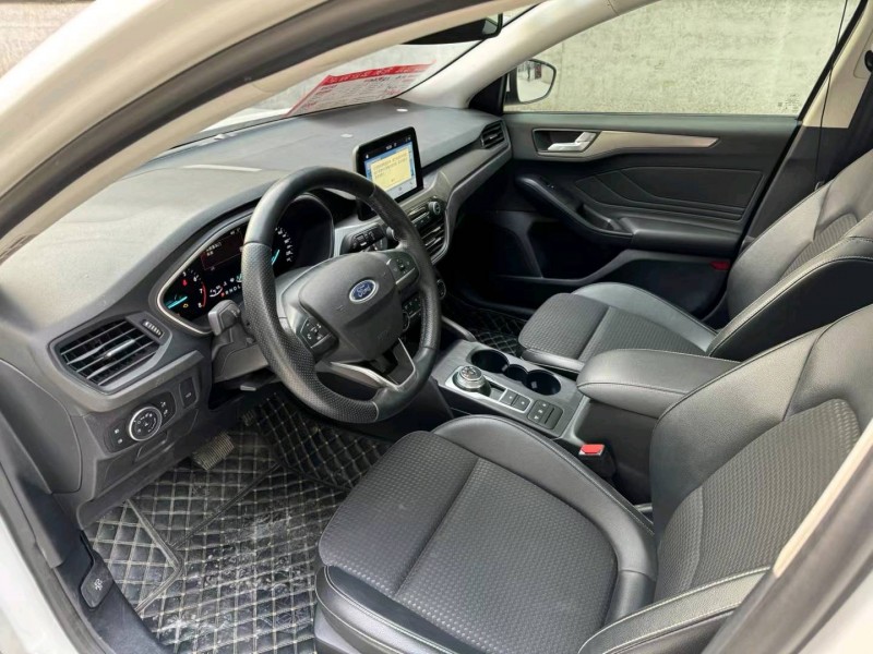 徐州19年福特福克斯8