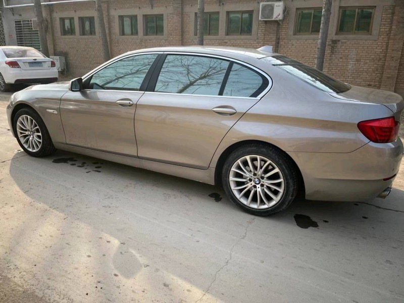 保定12年宝马5系4