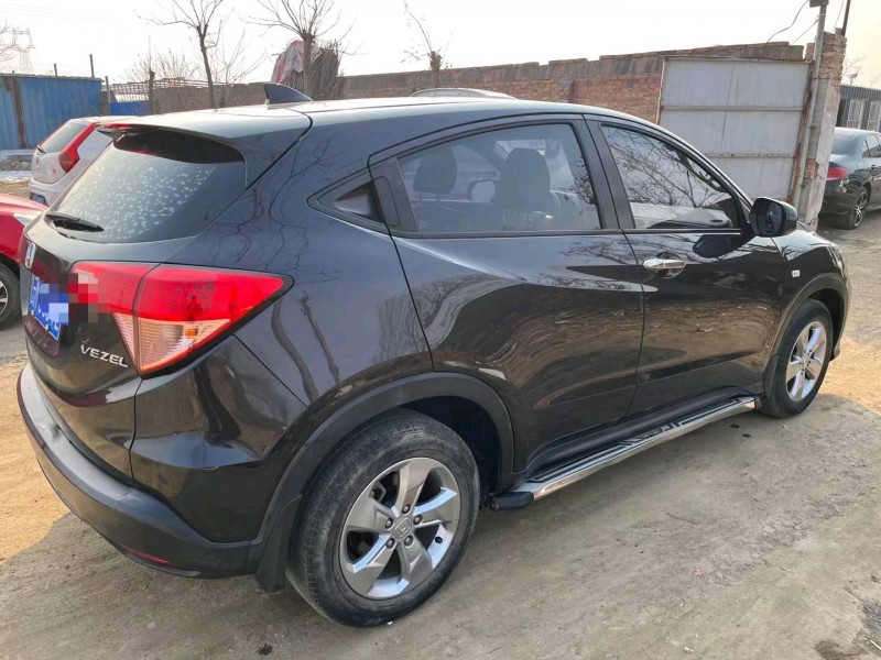 保定16年本田缤智4