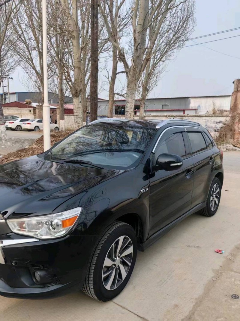 保定18年三菱劲炫2