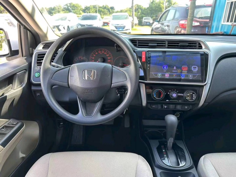 汕头17年本田锋范3