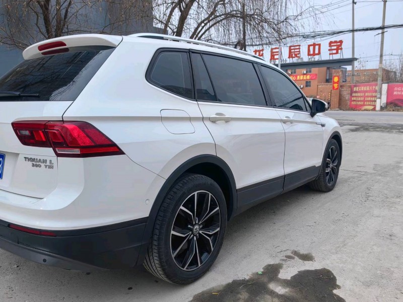 保定19年大众途观L7