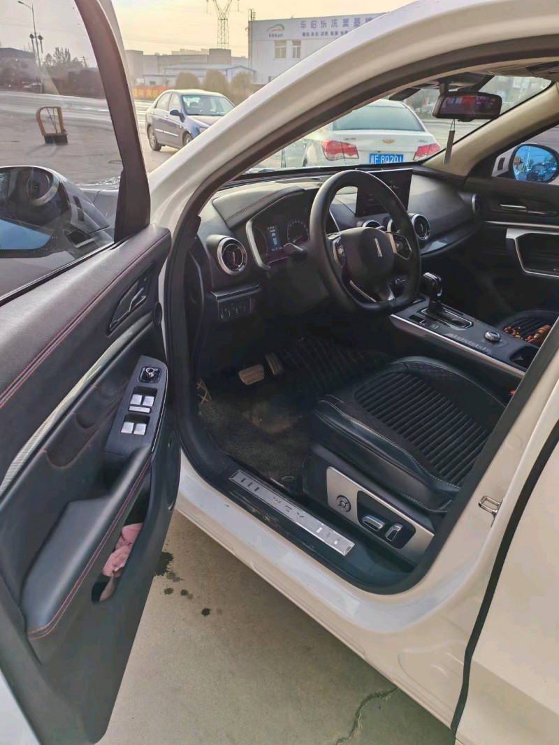 保定19年长城汽车WEY VV57