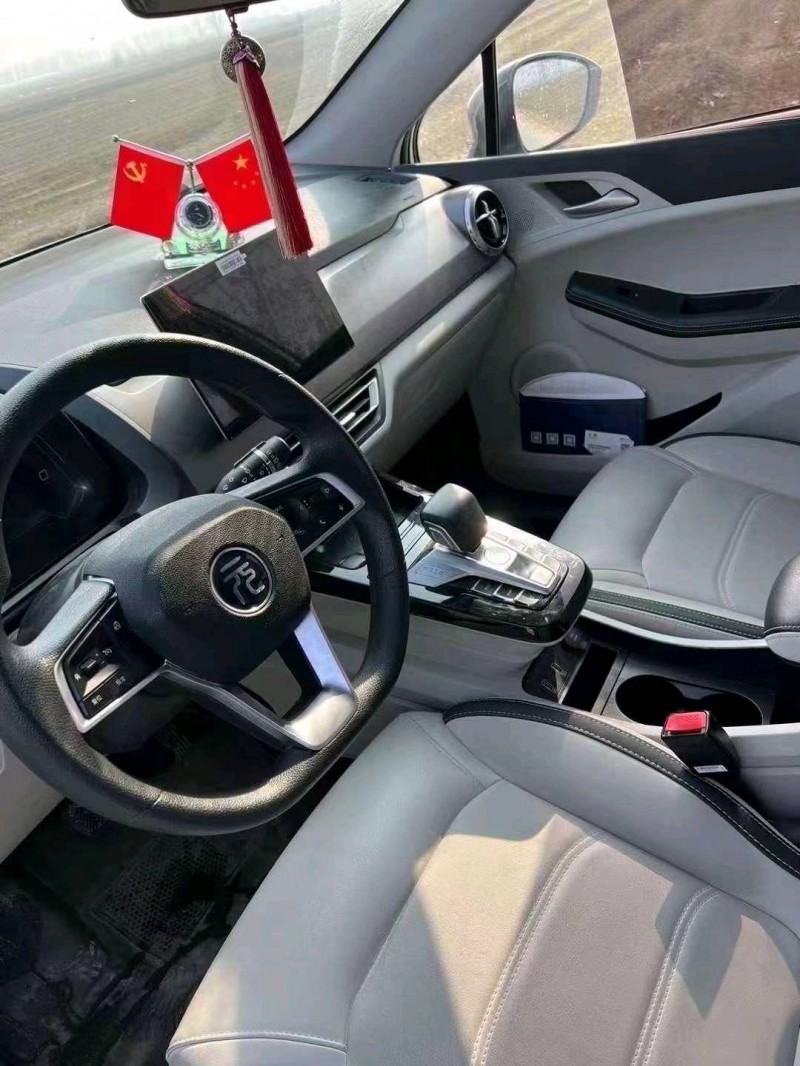 东营18年比亚迪元5