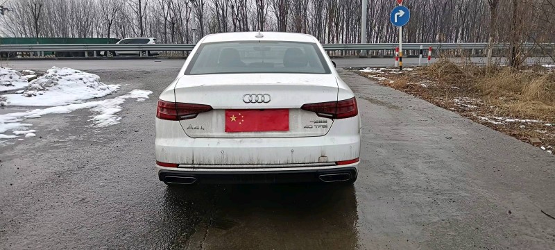 天津19年奧迪A4L9