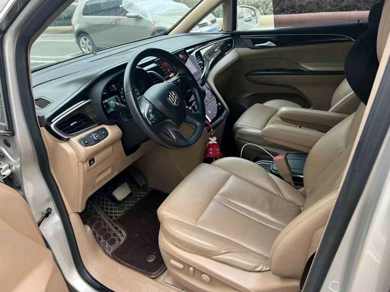 枣庄17年别克GL86