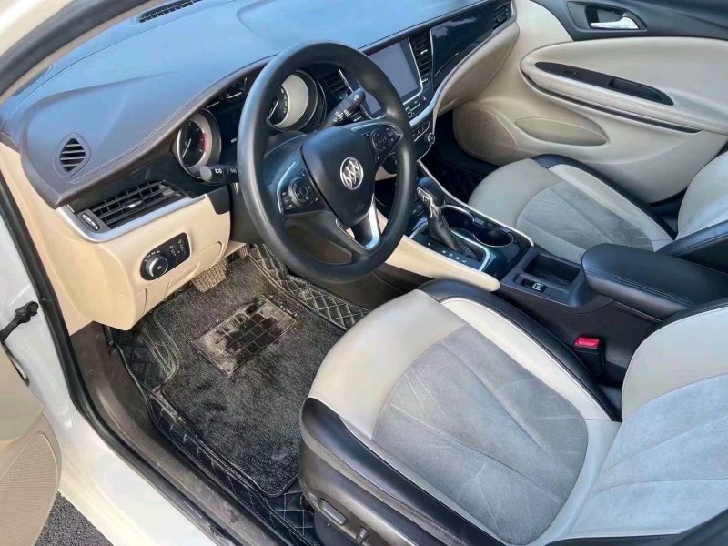 枣庄17年别克威朗8