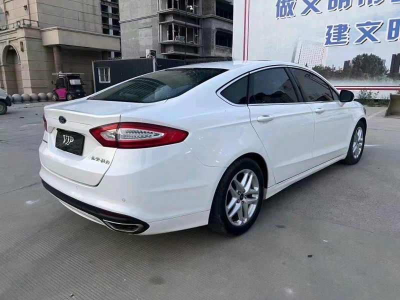 济宁16年福特蒙迪欧7