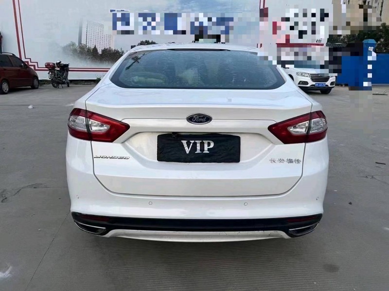 济宁16年福特蒙迪欧9