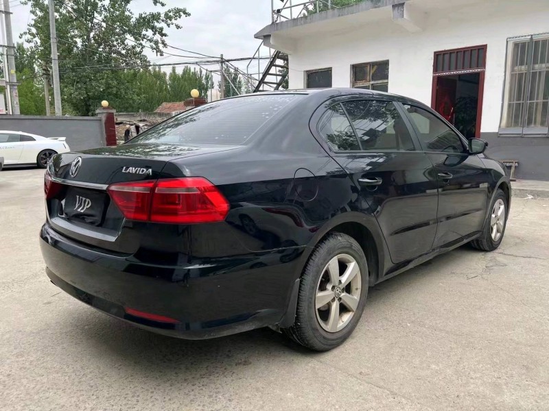 济宁18年大众朗逸7