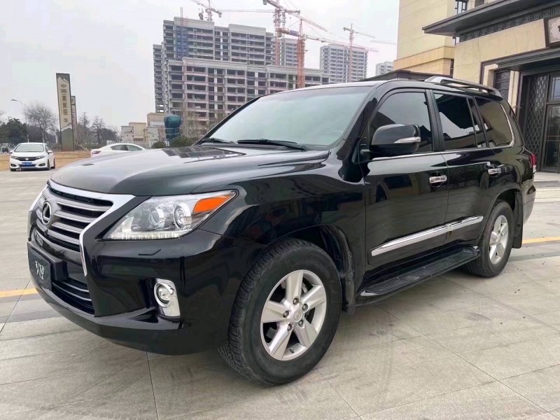 济宁15年雷克萨斯LX3