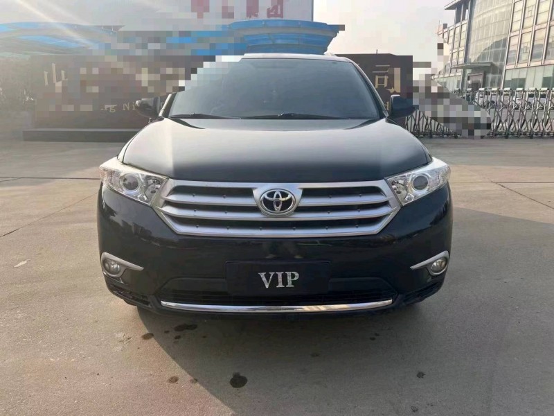 济宁14年丰田汉兰达1