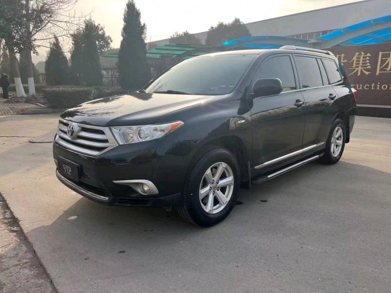 济宁14年丰田汉兰达3