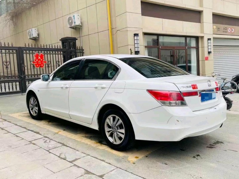 枣庄10年本田雅阁4