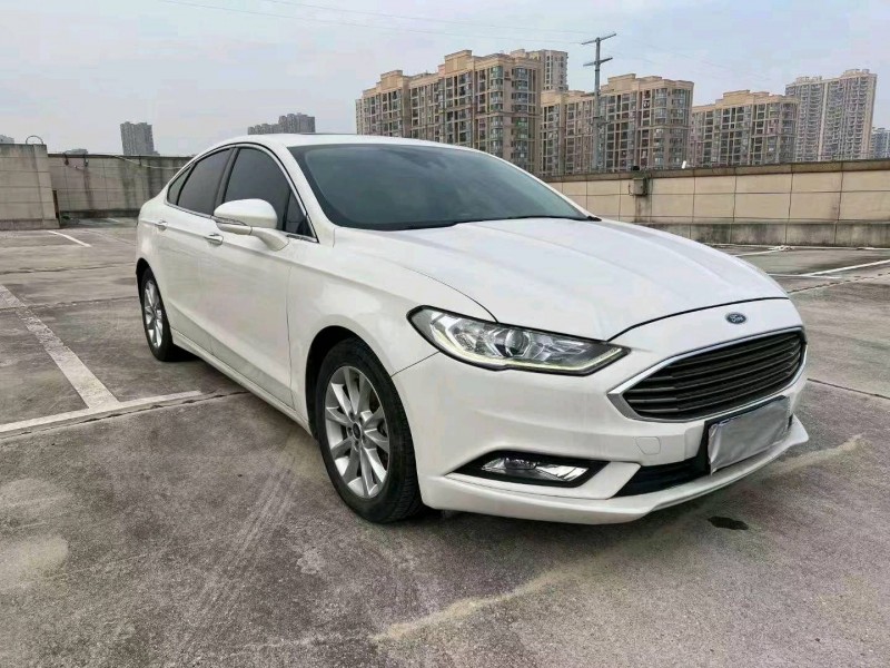 东营17年福特蒙迪欧9