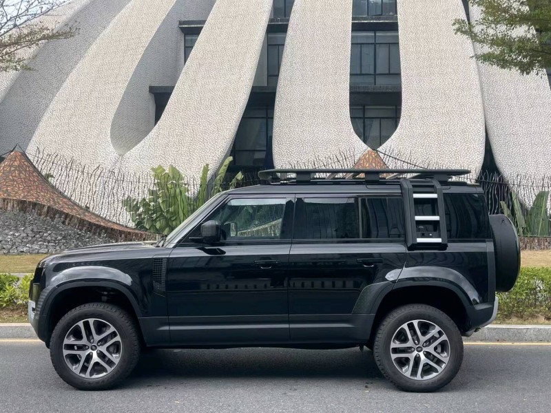 深圳23年路虎卫士8