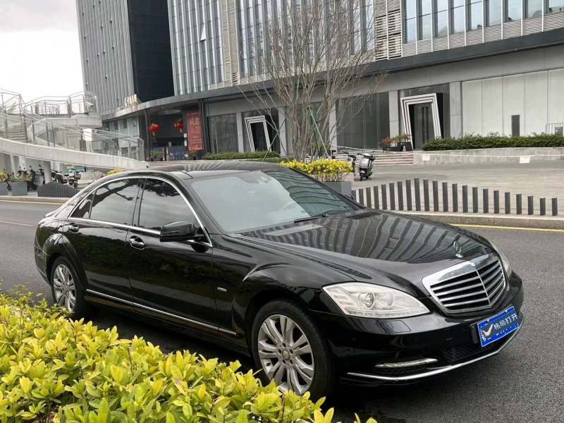 深圳13年奔驰S4
