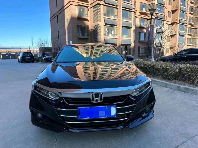 邯郸23年本田雅阁1