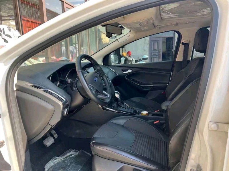 常州16年福特福克斯8