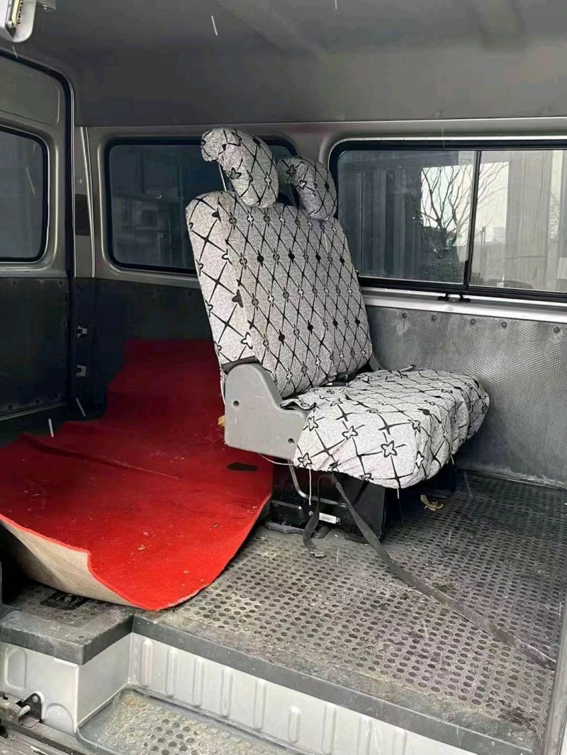 常州21年福特全顺9