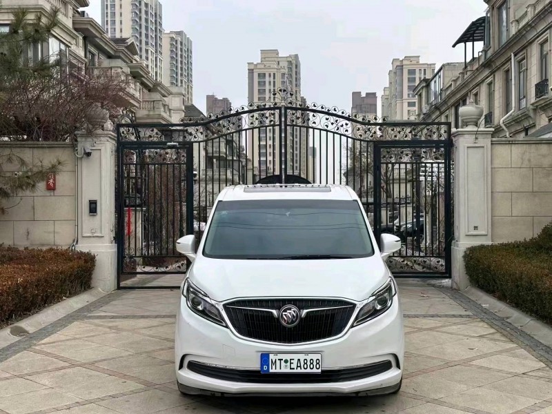 东营17年别克GL81