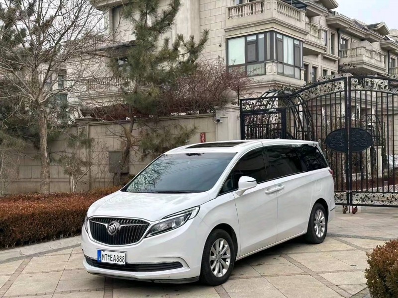 东营17年别克GL83