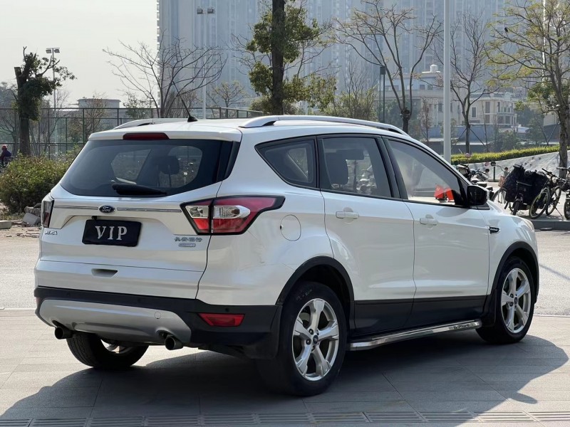 东莞17年福特翼虎5