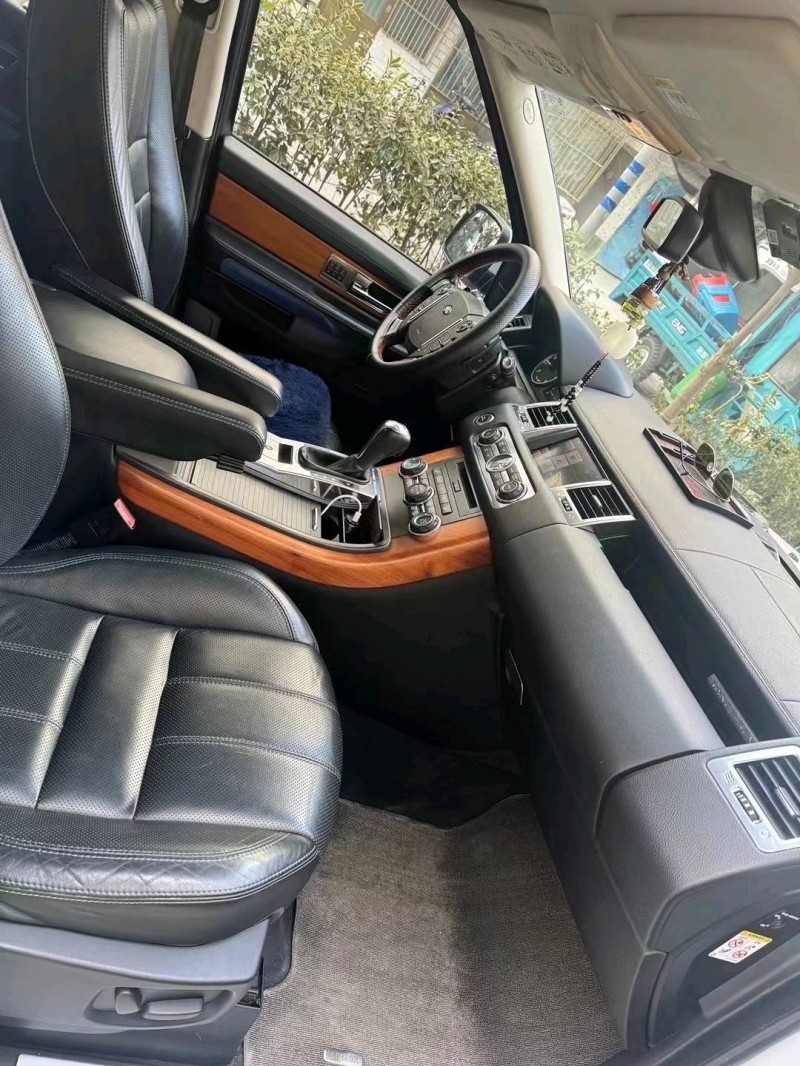 常州12年路虎揽胜运动8