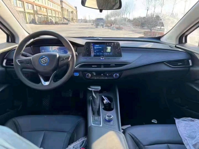 青岛24年别克微蓝4