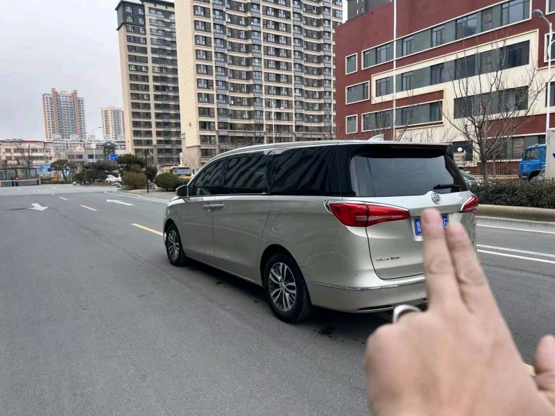 枣庄17年别克GL83